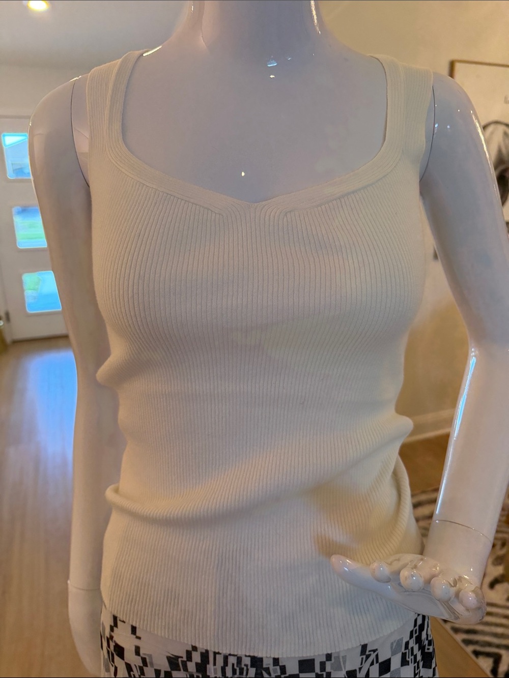 Isaac Mizrahi Cream Ribbed Sweet Heart Neck Tank
